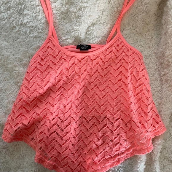 Top - Picture 2 of 4